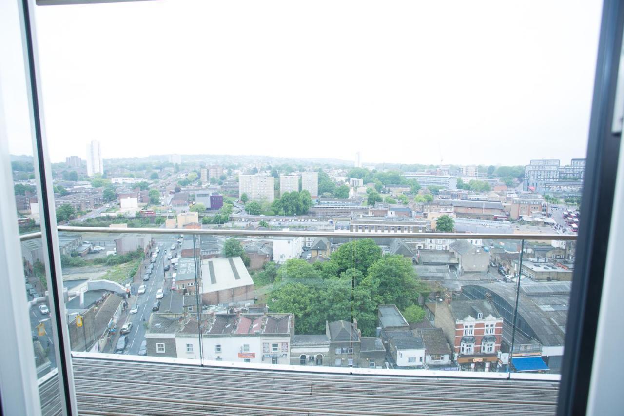 High View Two Bedroom Apartment In Woolwich London Exteriör bild
